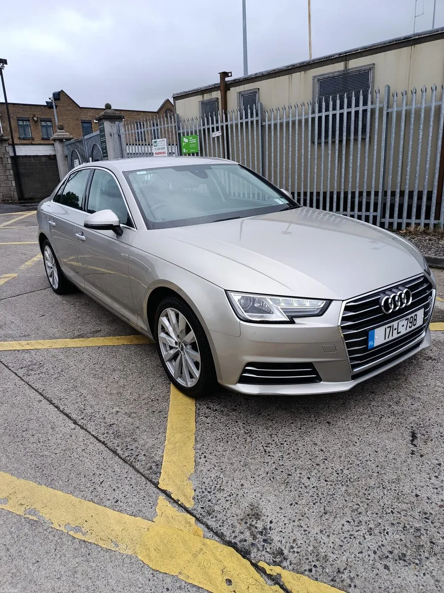 Audi A4 30TDI  low km  tax 200 - Image 2