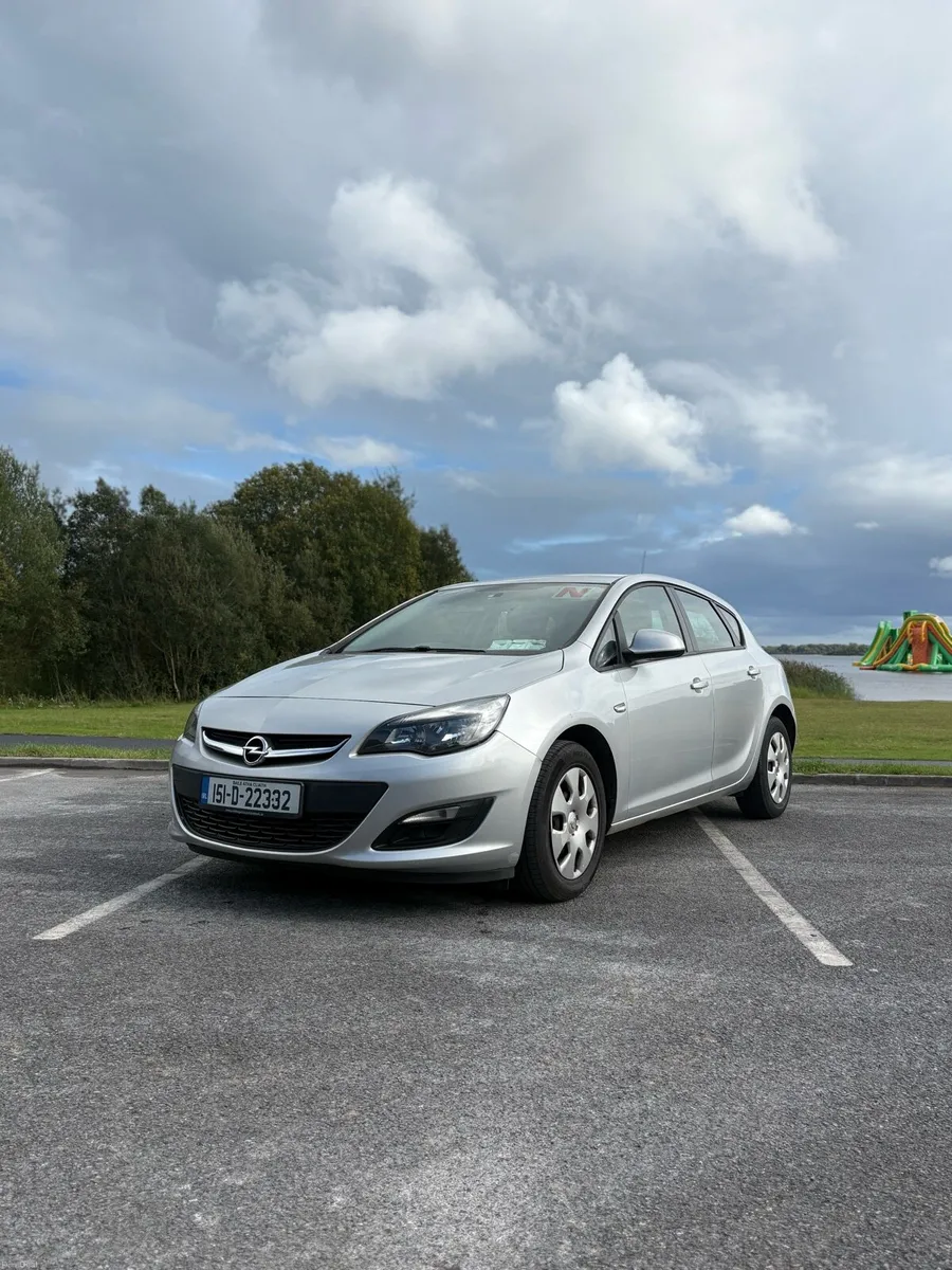 1.3L Diesel 151 Opel Astra - Image 2