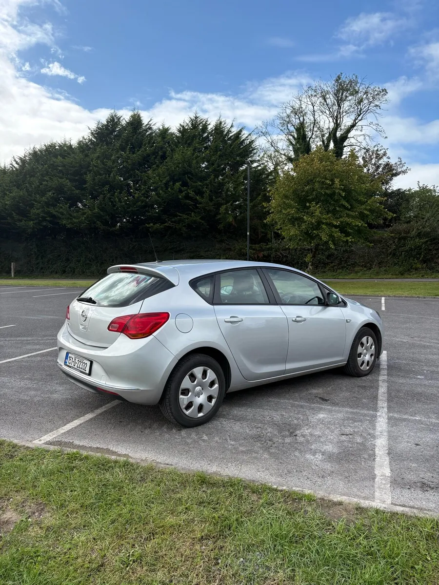 1.3L Diesel 151 Opel Astra - Image 3