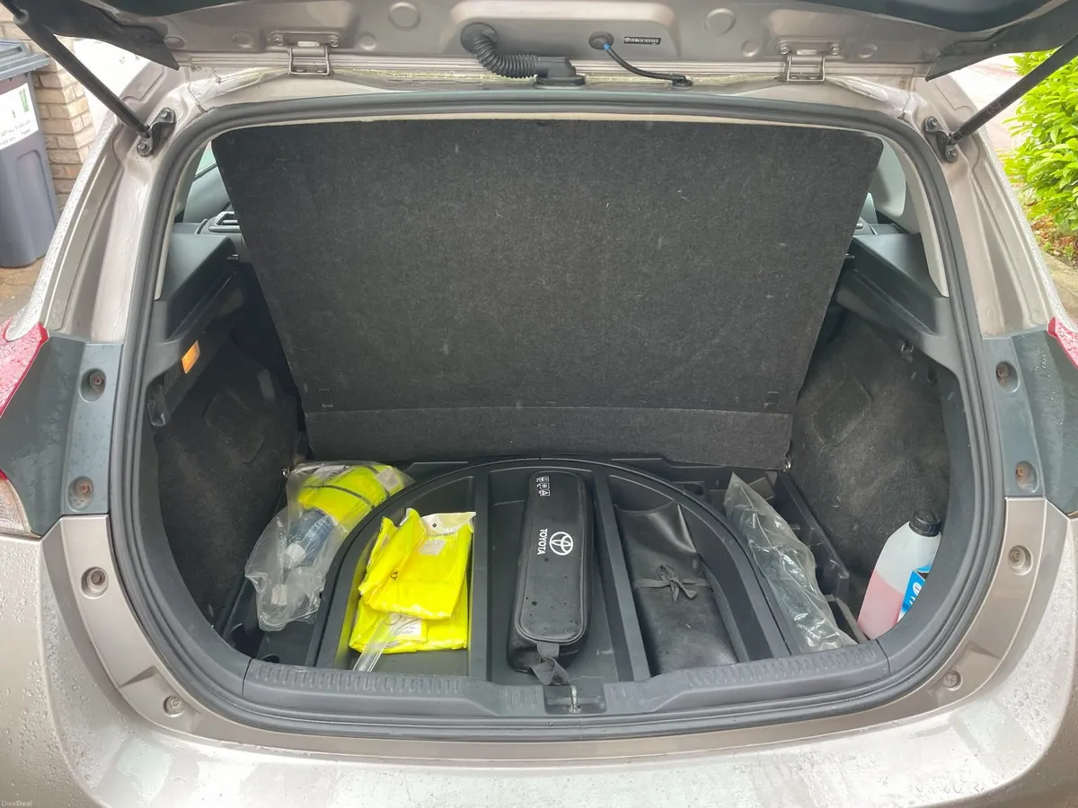 Toyota Auris 2016 - Image 4