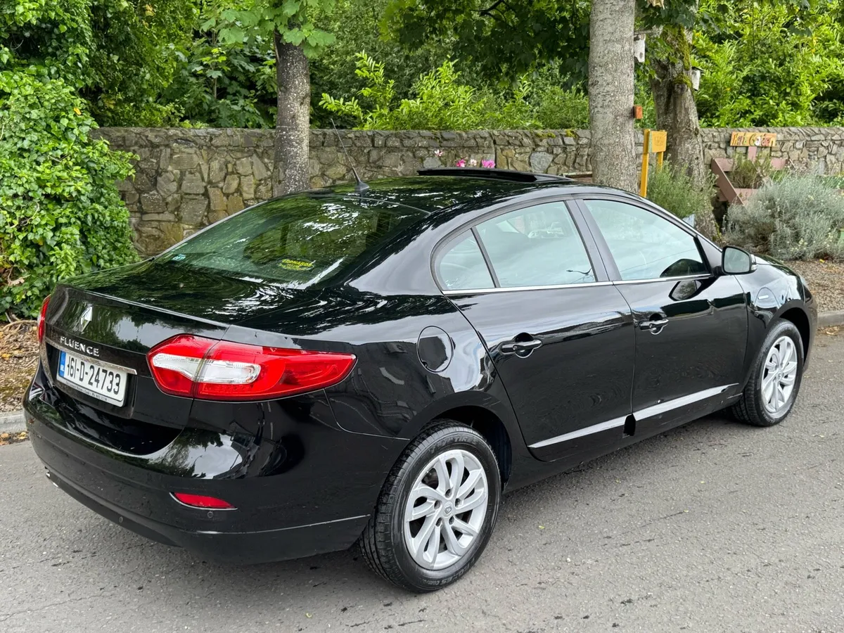 Renault Fluence Limited Edition *NCTD SUNROOF* - Image 2