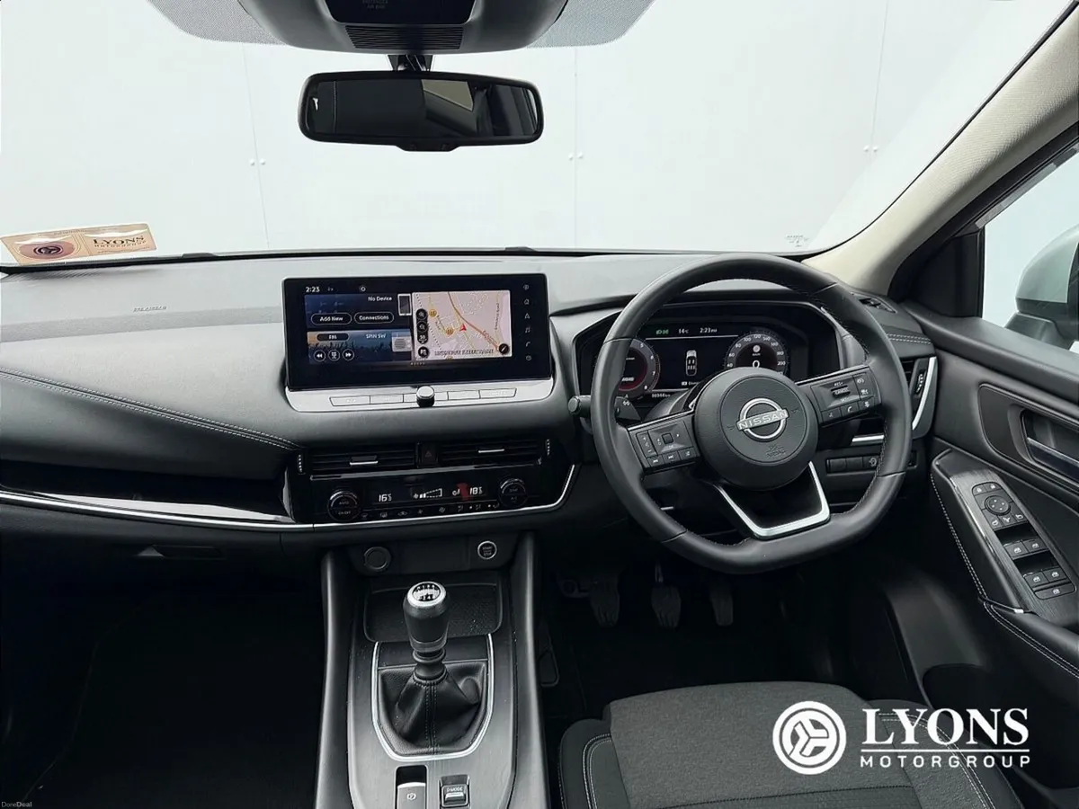 Nissan Qashqai SV 1.3 Petrol Mild Hybrid Manual - Image 4