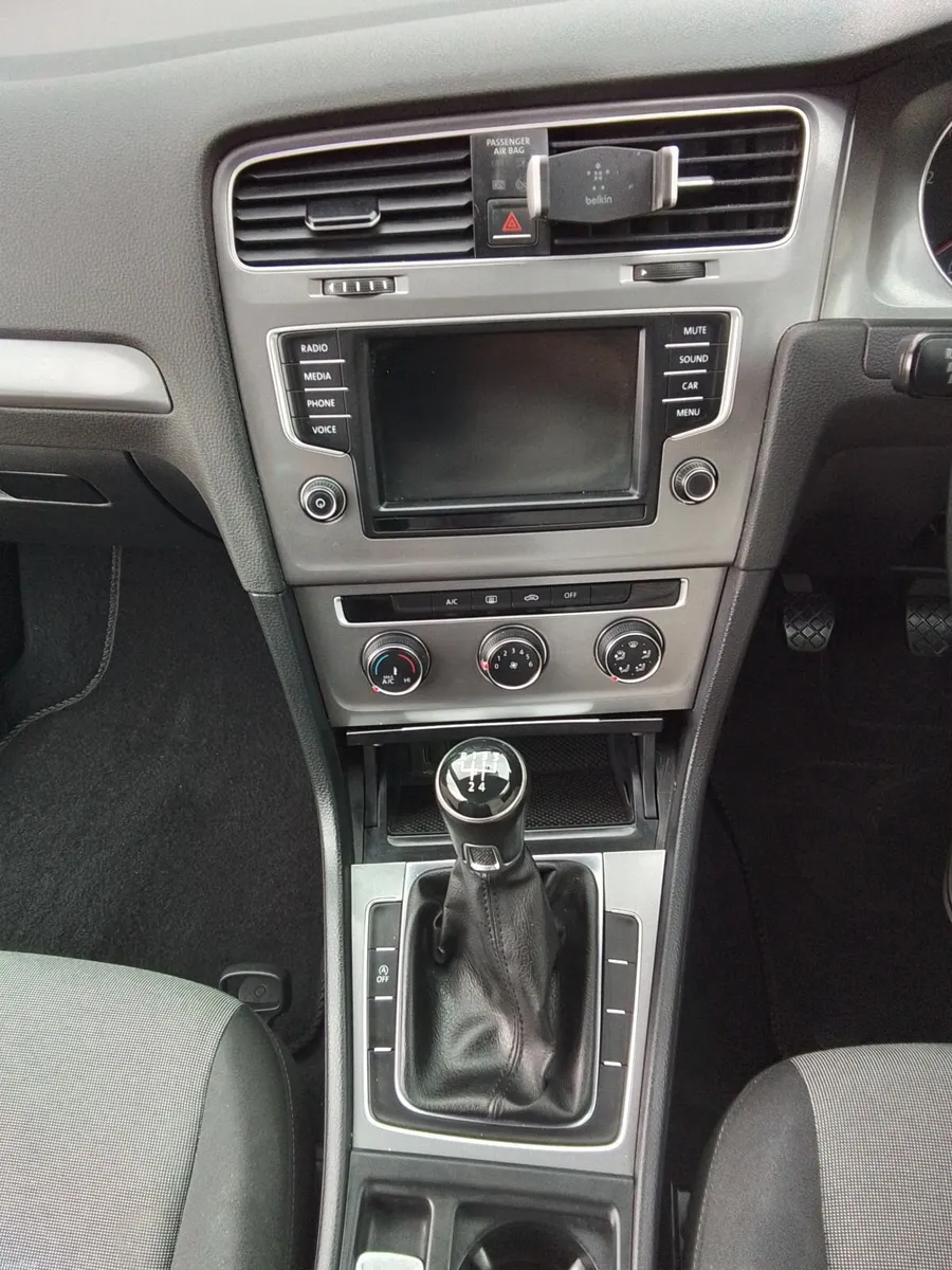 Volkswagen Golf 2017 - Image 1
