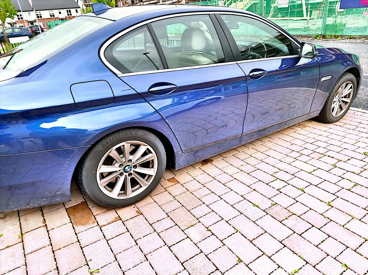 BMW 5-Series 2015 - Image 3