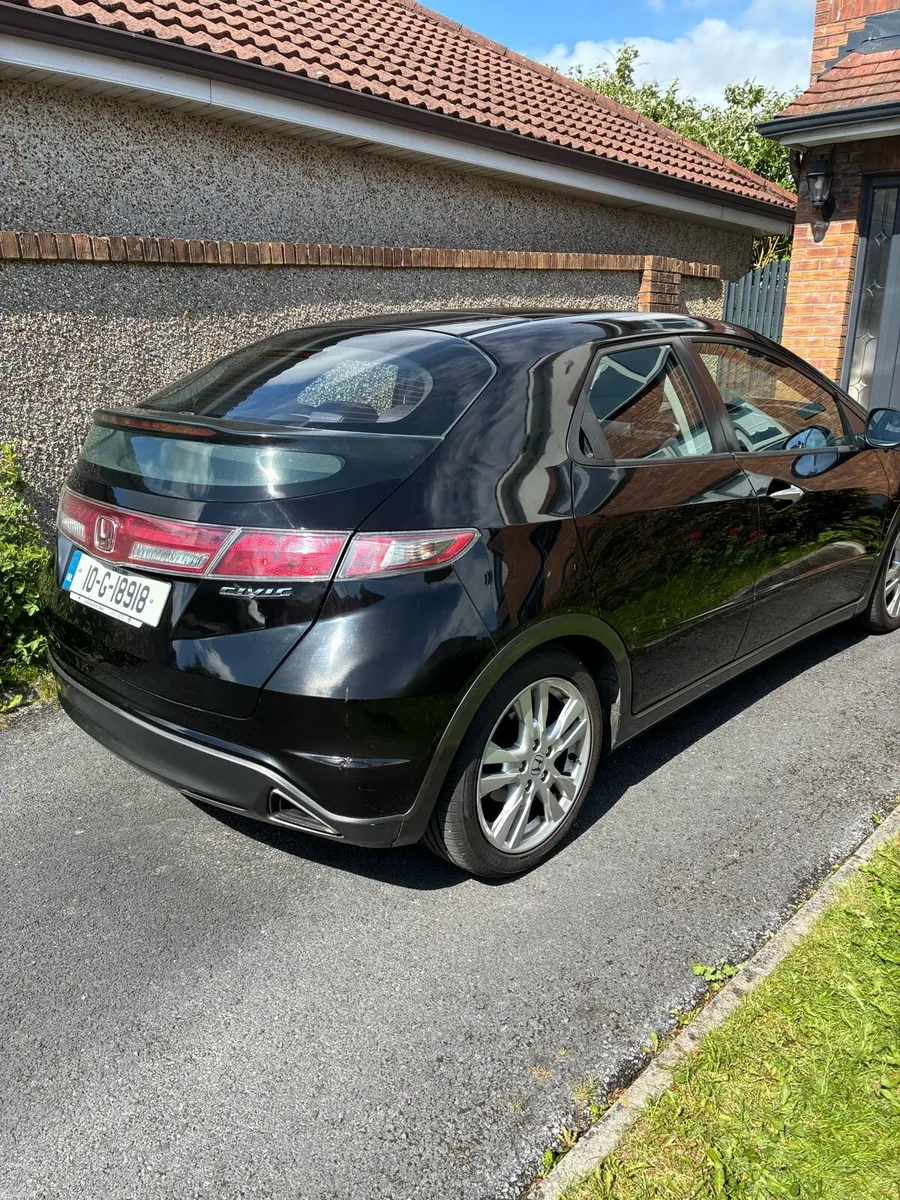 Honda civic - Image 1