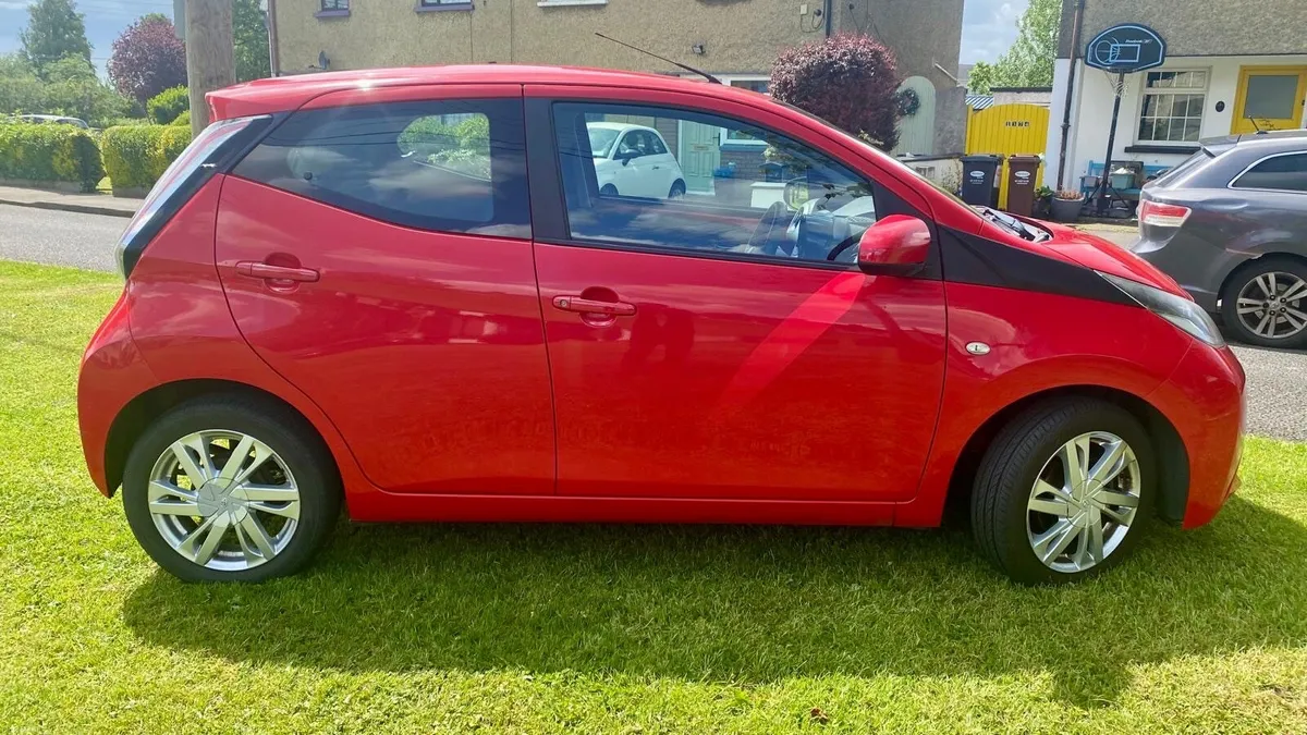 Toyota Aygo 2017 (2) - Image 2