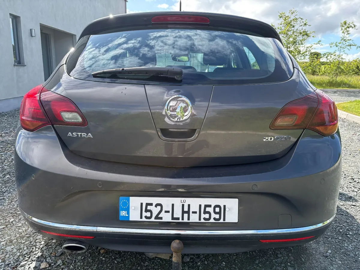 Vauxhall Astra 2015 - Image 2