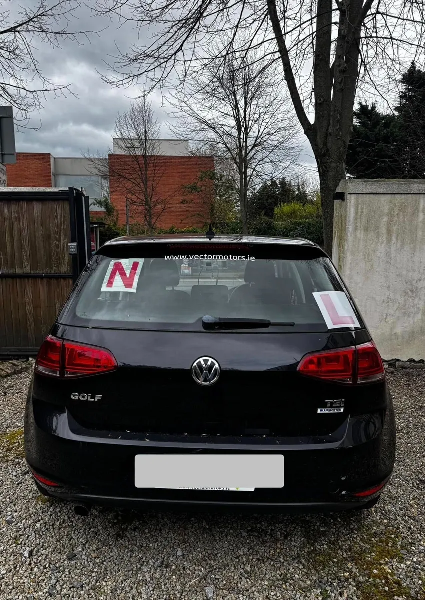 Volkswagen Golf 2014 - Image 2