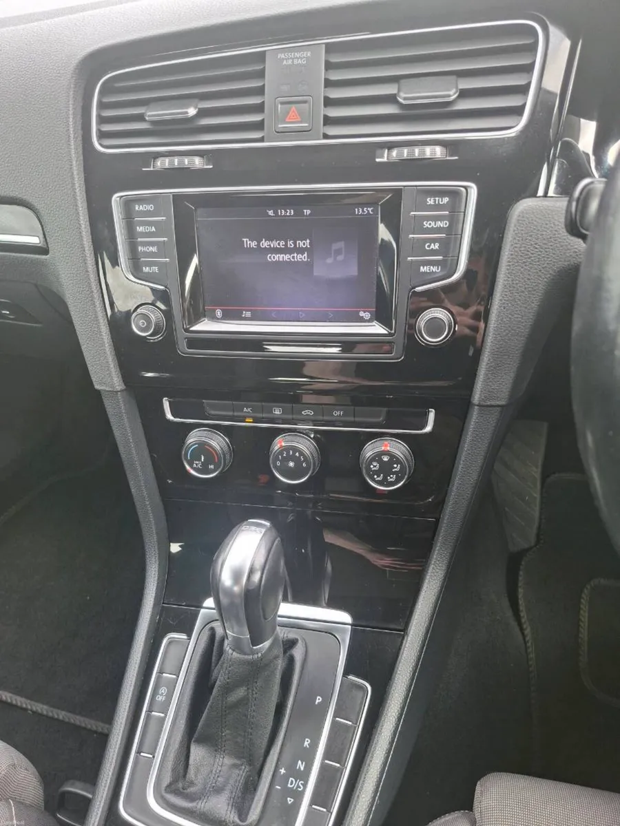 2013 Volkswagen Golf 1.6D TDI Highline - Image 3