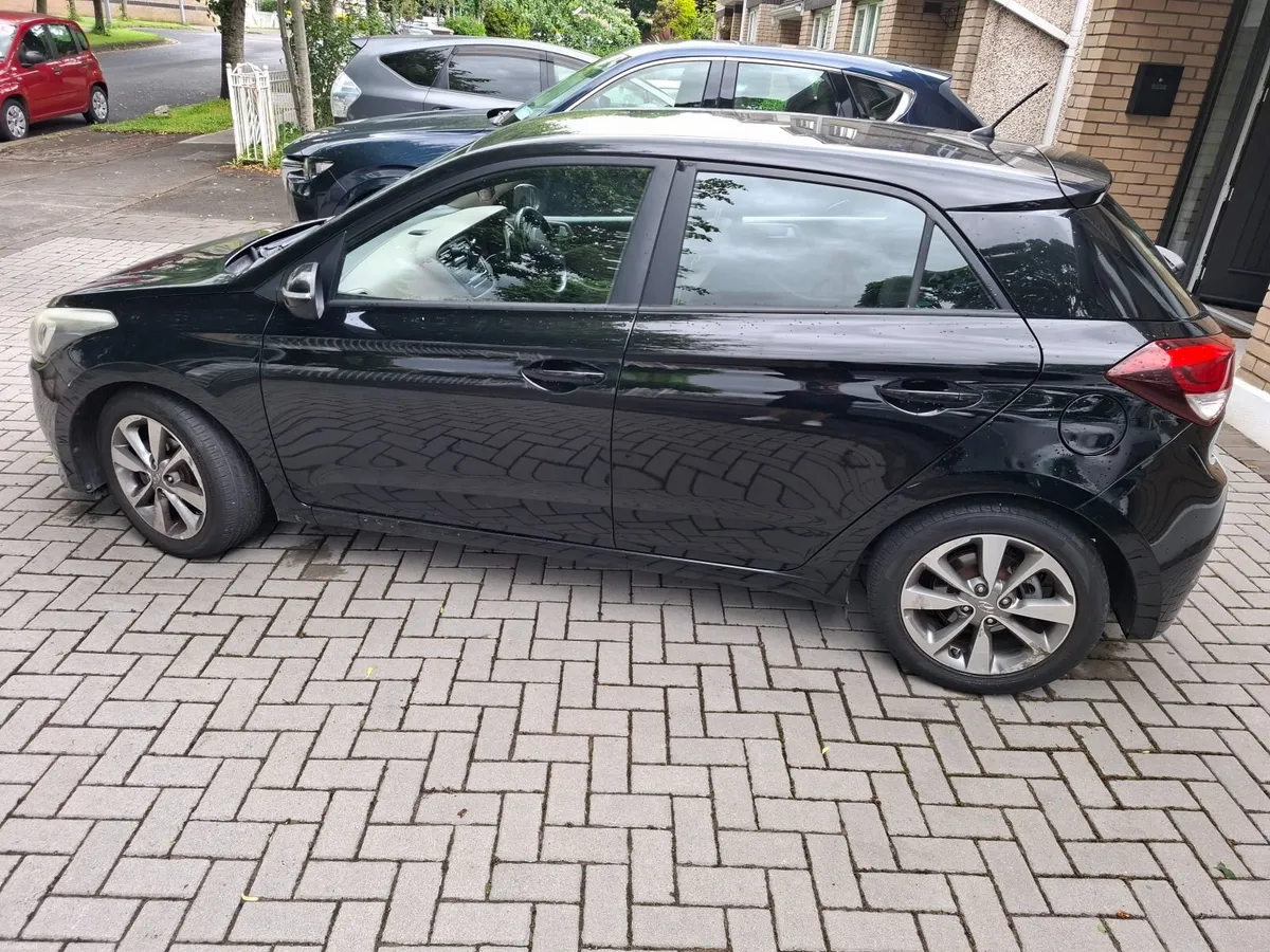 Hyundai i20 2015 - Image 3