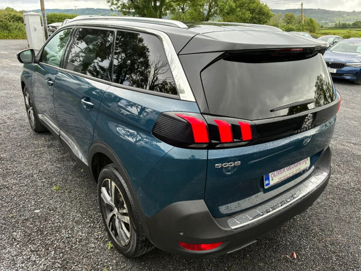 Peugeot 5008 FL ALLURE 1.5 BLUE HDI 130 BHP AUTO - Image 3
