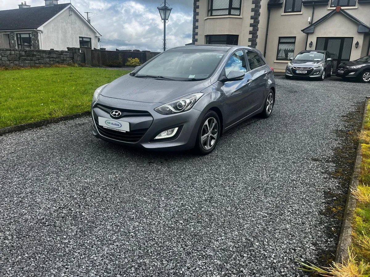 2015 Hyundai i30 1.6 diesel - Image 2