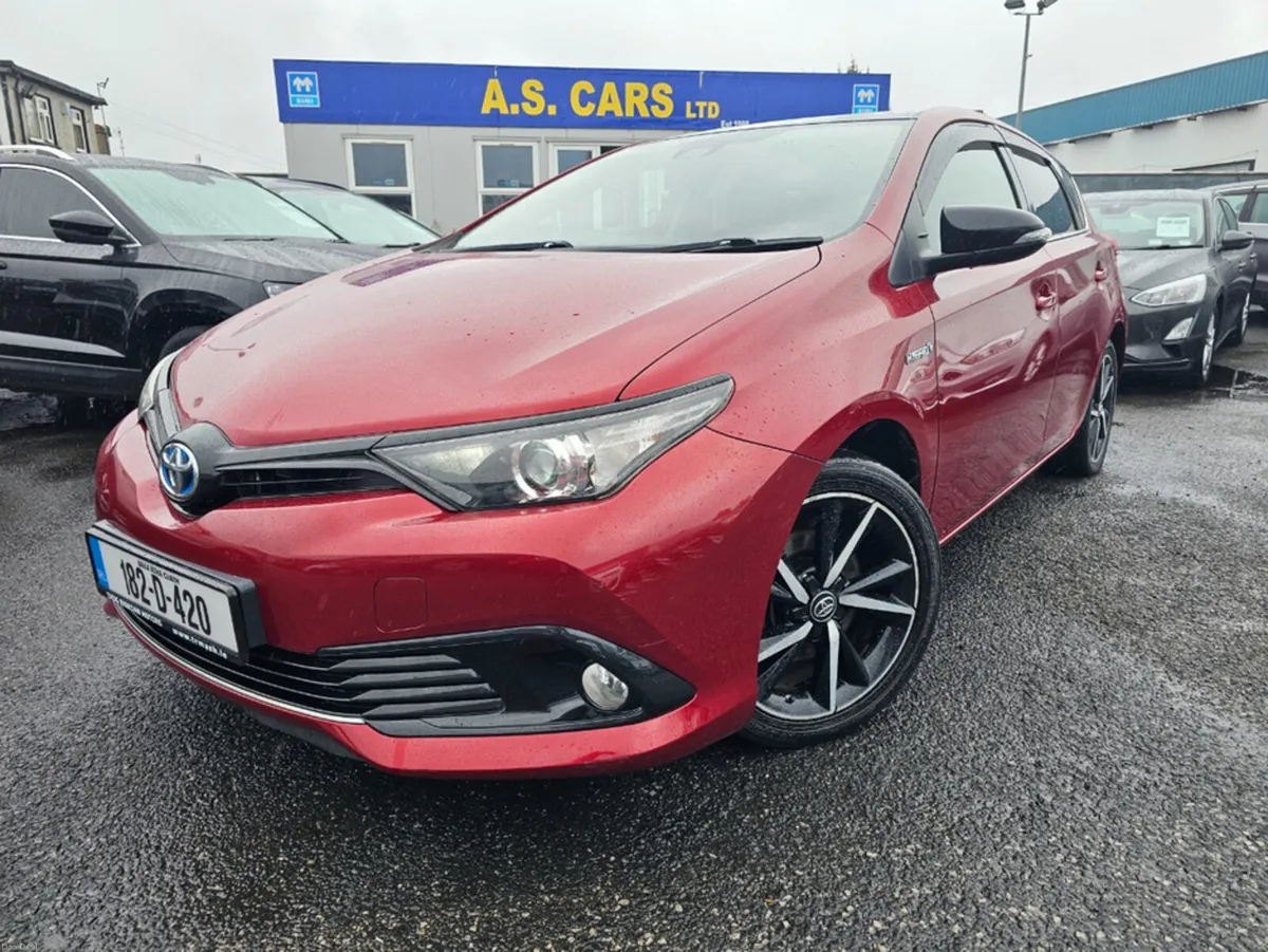 Toyota Auris HYBRID LUNA SPORT AUTO 4DR - Image 2