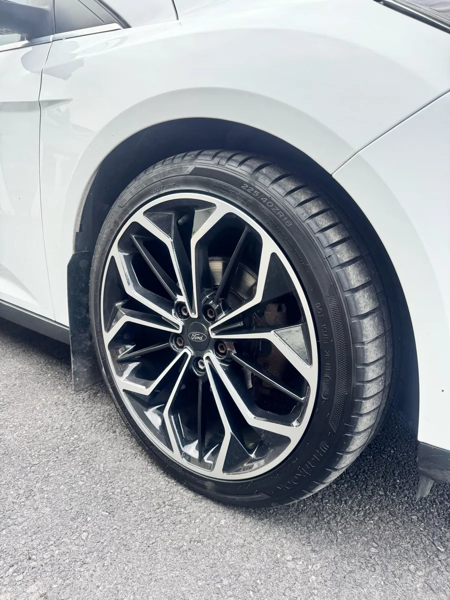 Ford focus - Image 4