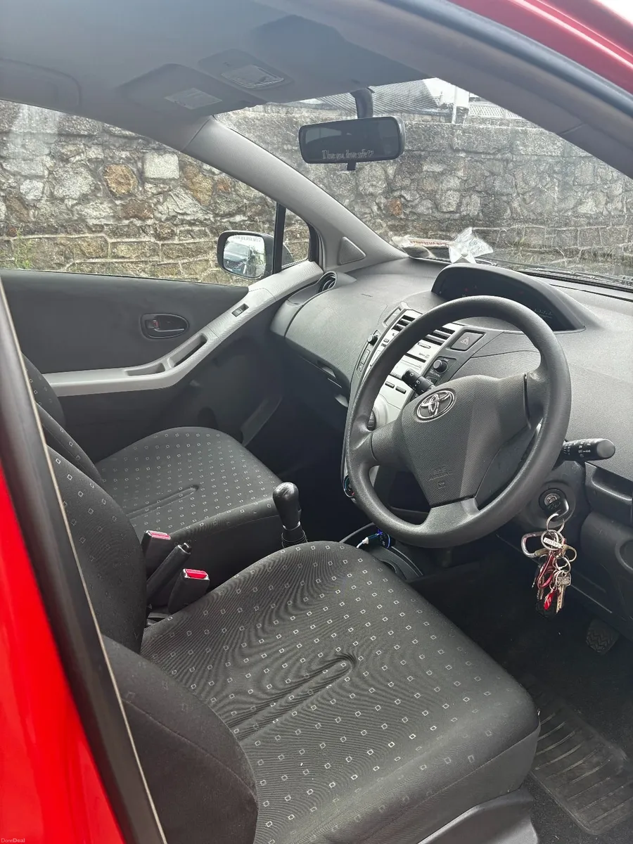 Toyota Yaris 2006 - Image 4