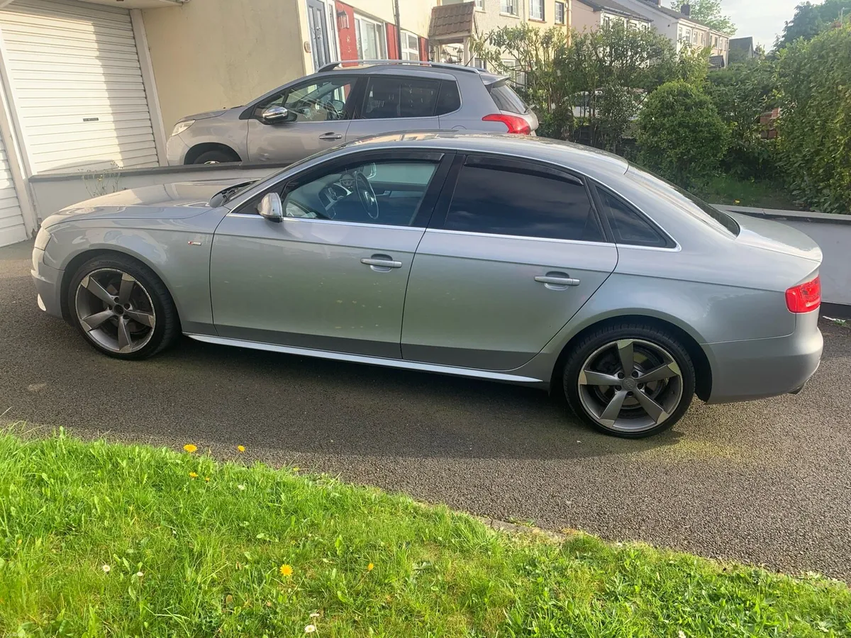 Audi A4 S-Line 2010 - Image 4