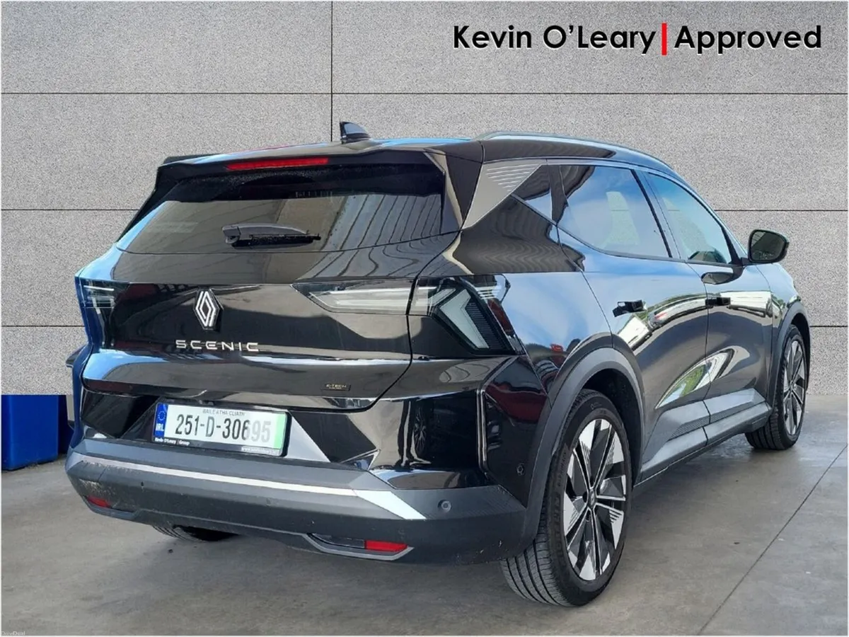 Renault Scenic E-Tech E-Tech Techno EV87 220HP - Image 3