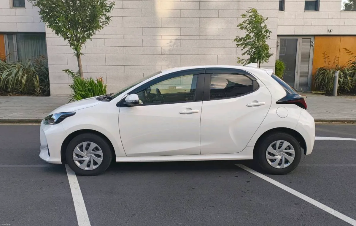 Toyota Yaris - 2021. Hybrid, Automatic, NCT 2028. - Image 4