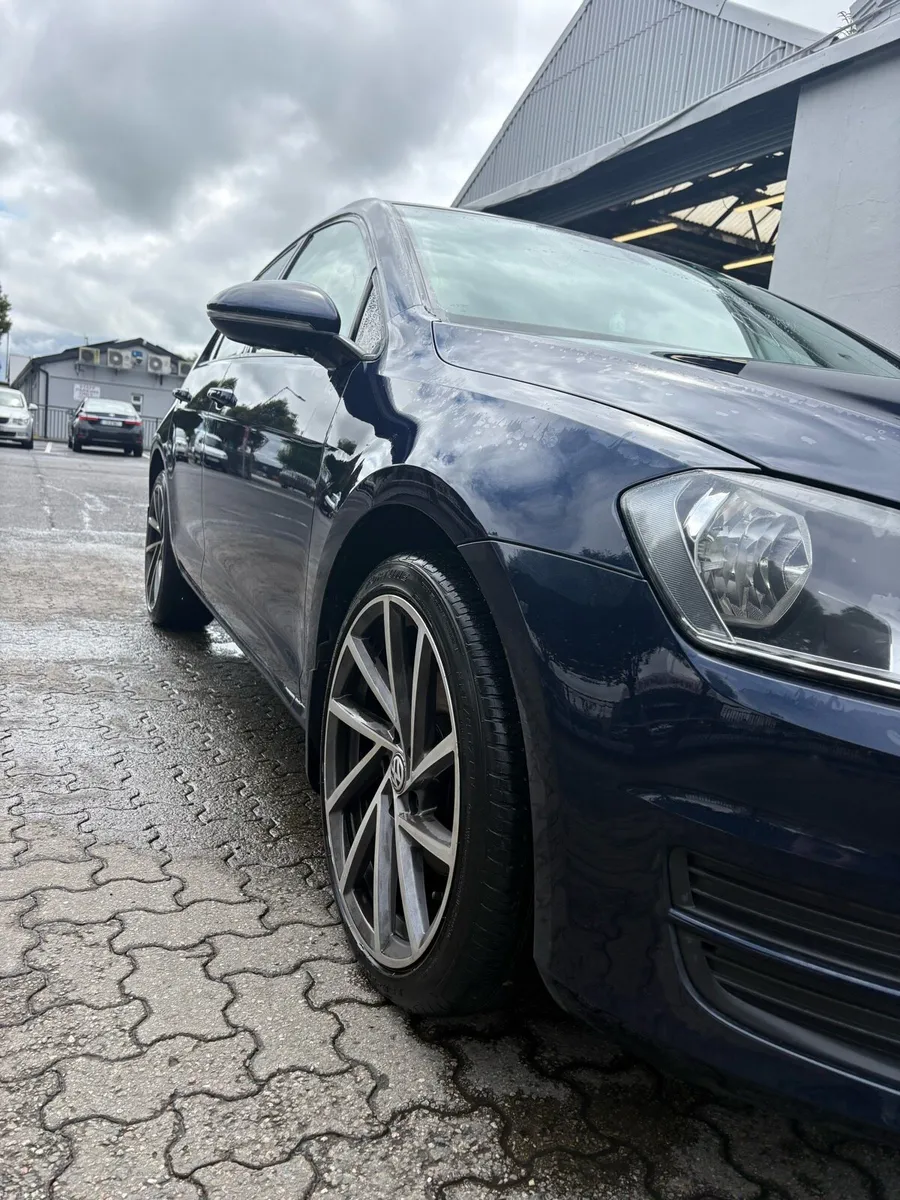 Volkswagen Golf 1.6 TDI Bluemotion - Image 3