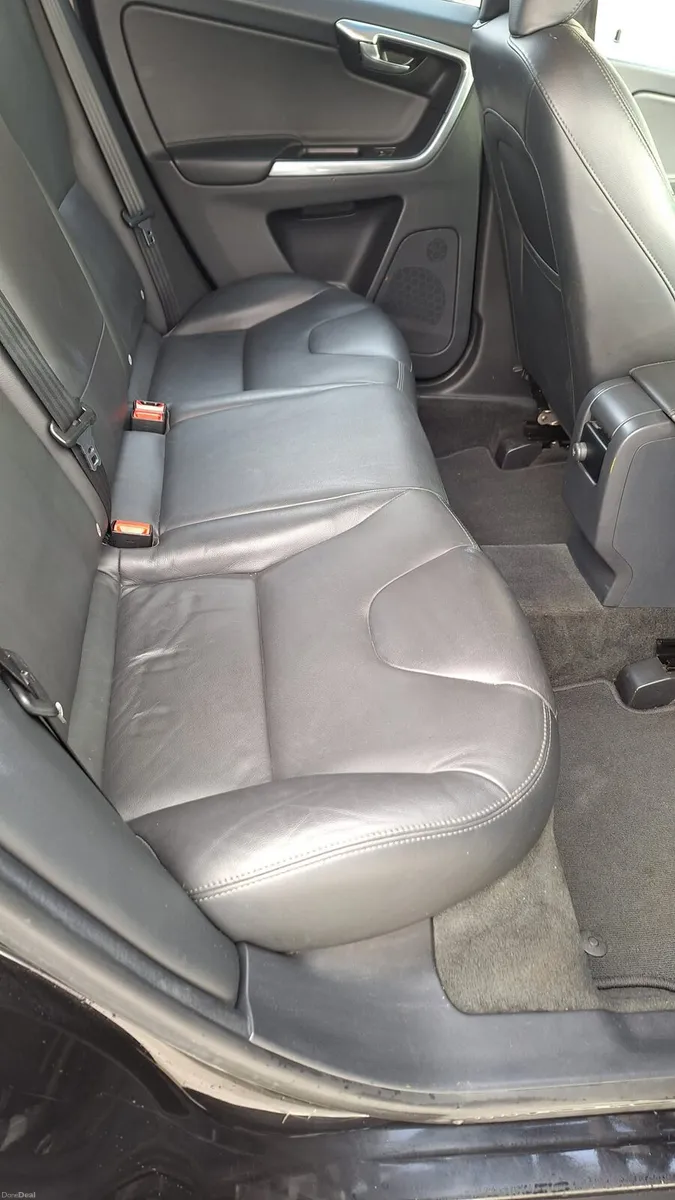 Volvo XC60 - Clean Jeep - Image 4