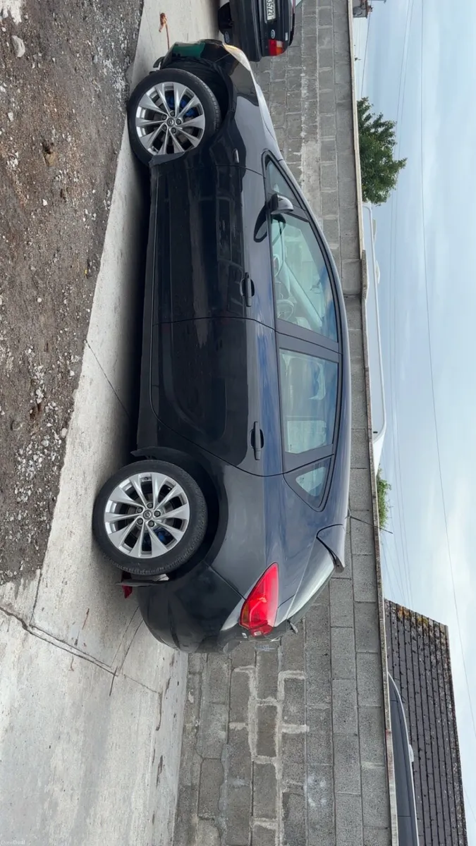 Opel Astra 2012 - Image 4