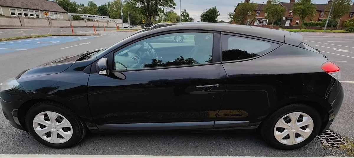Renault Megane 2011 - Image 3
