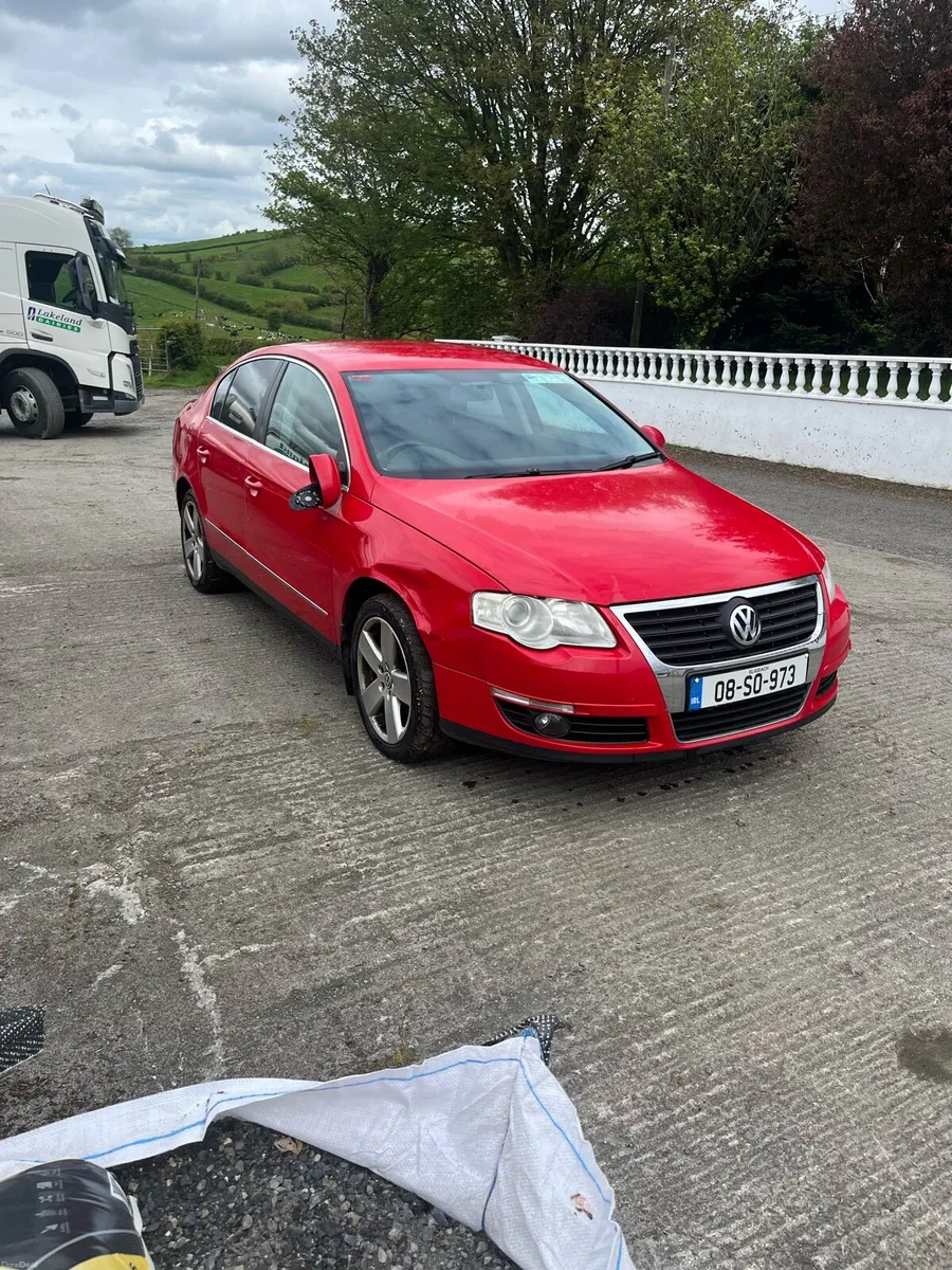 Volkswagen Passat - Image 1
