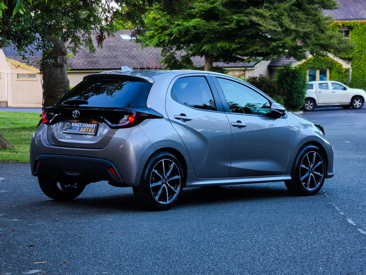 2022 Toyota Yaris 1.0 Petrol Automatic Luna Sport - Image 3