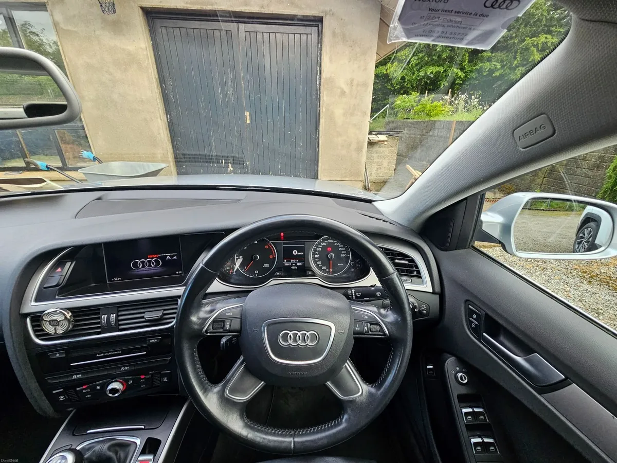 Audi A4 2015 - Image 3