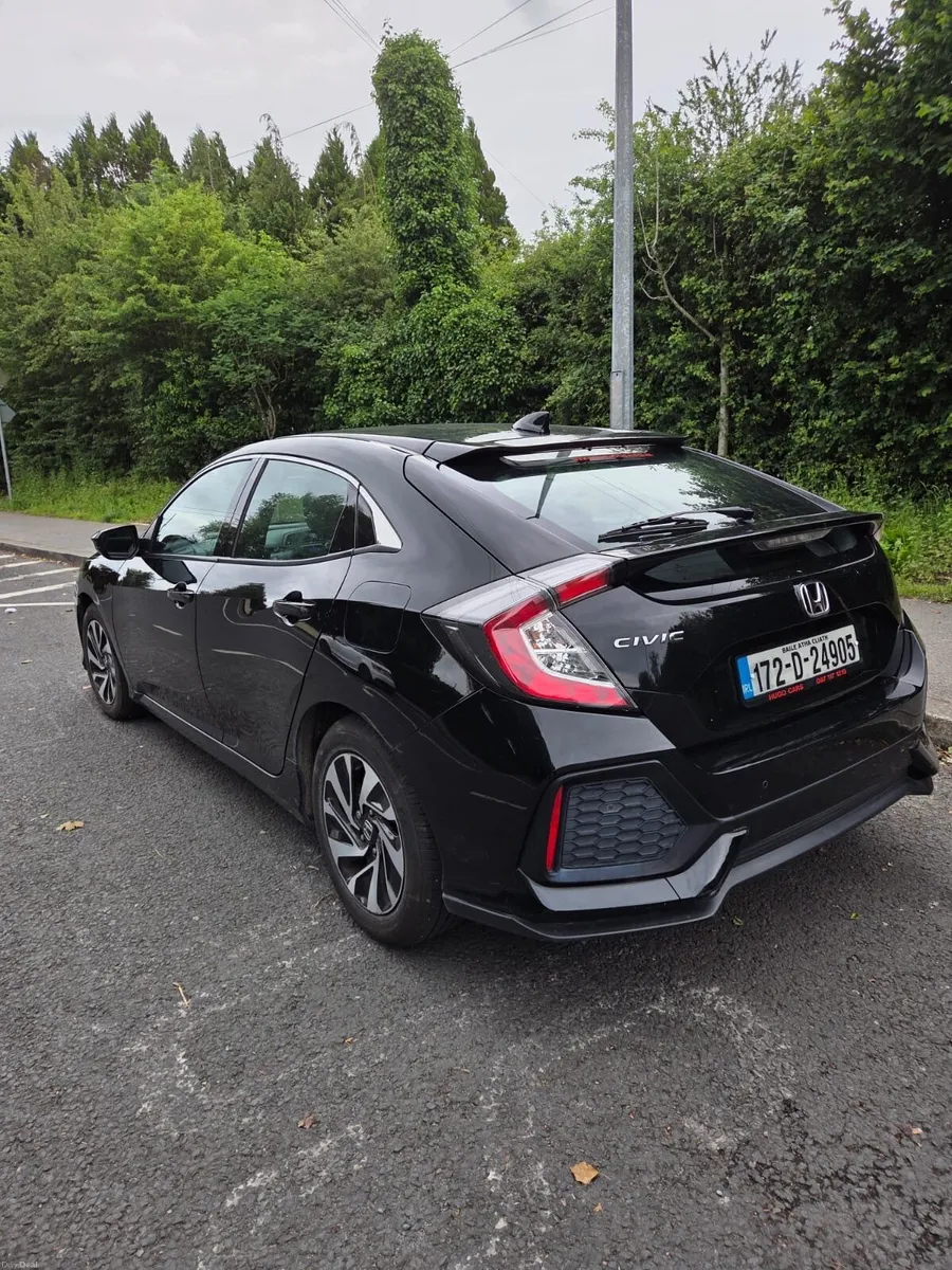 Honda Civic 2017 - Image 3