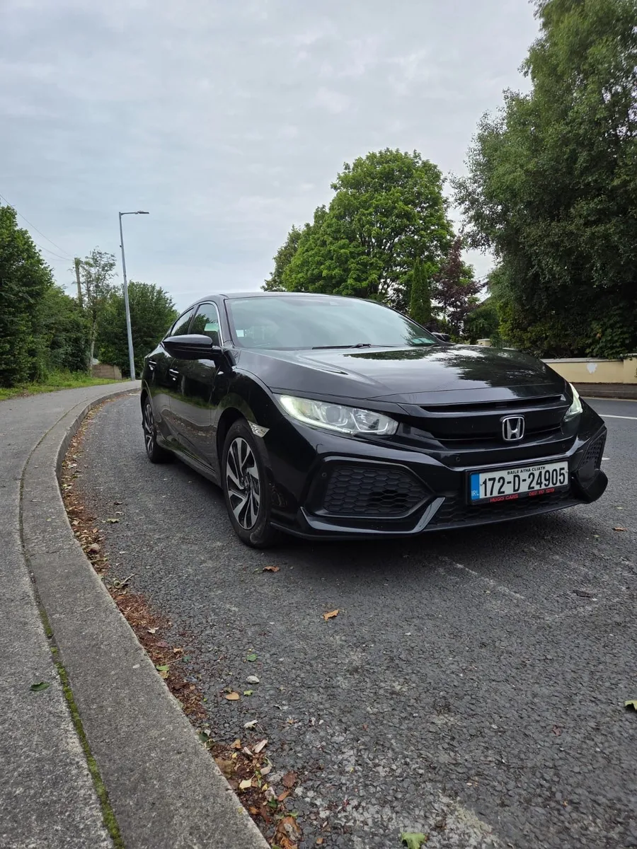 Honda Civic 2017 - Image 1