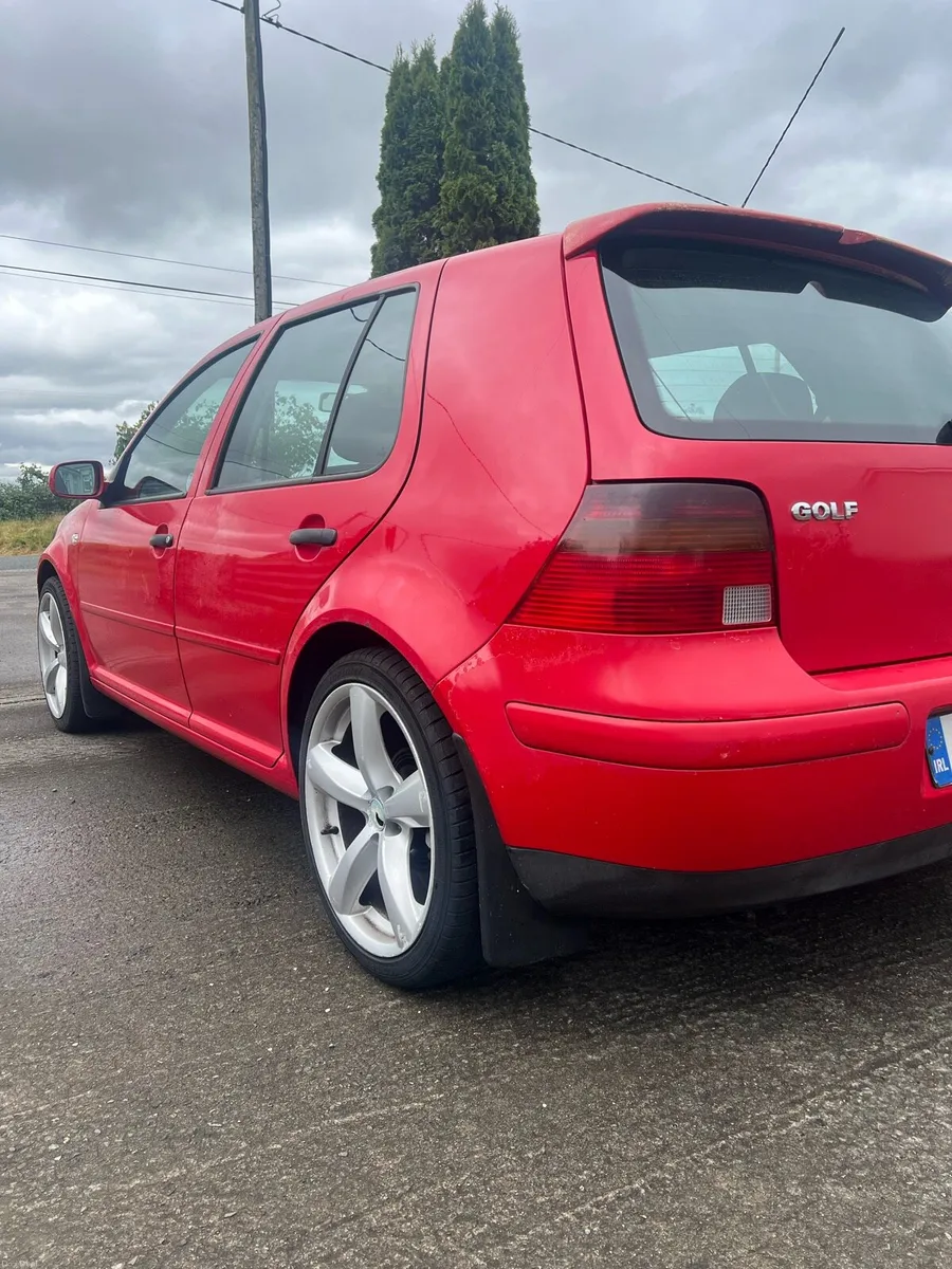 Volkswagen Golf - Image 4