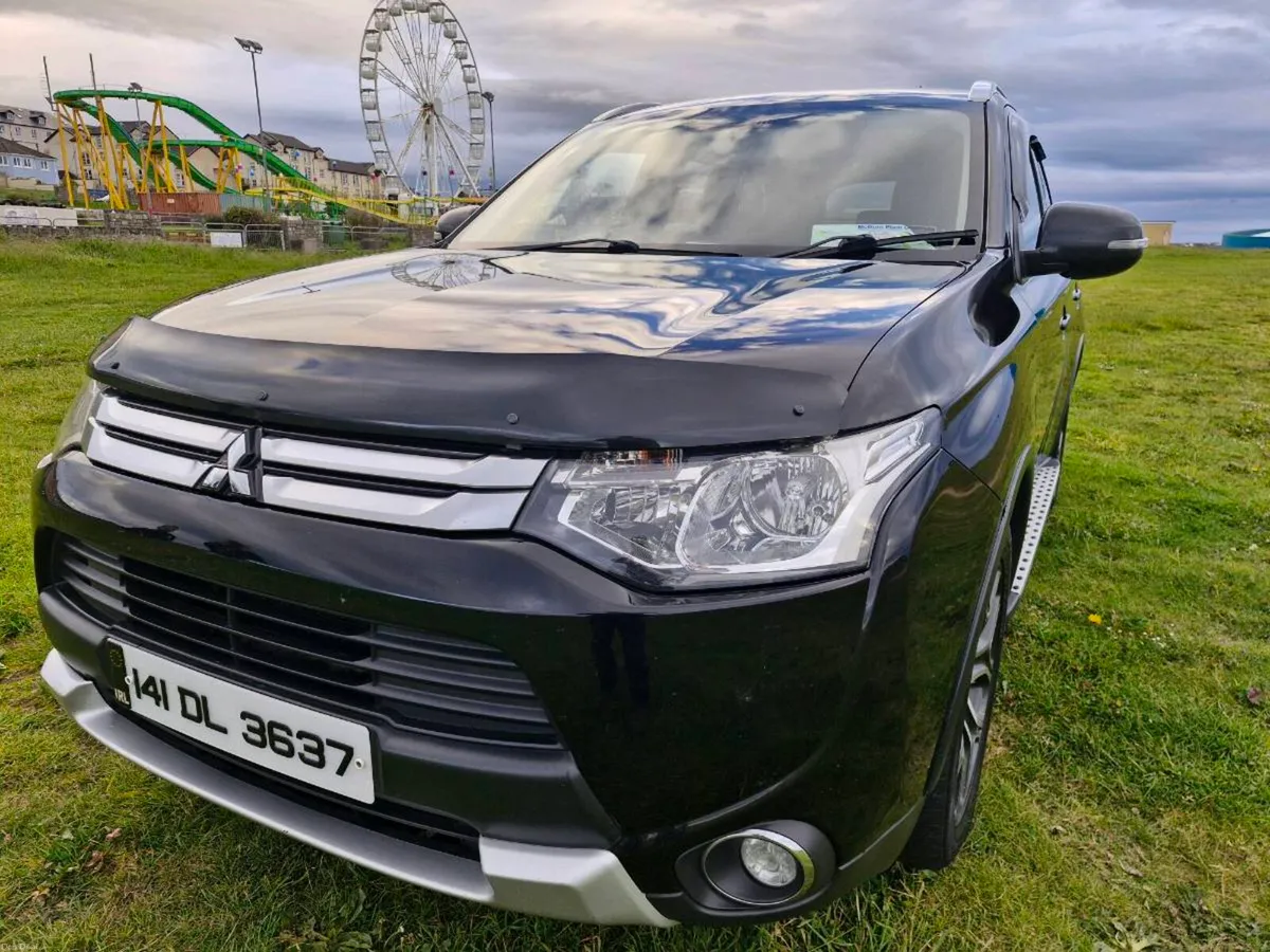 2014 Mitsubishi Outlander 2.2 DI-D 4WD | Top Spec - Image 2