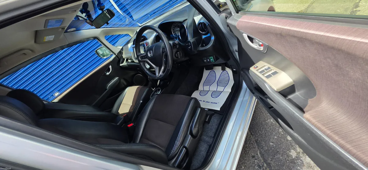 Honda Fit Hybrid Automatic - Image 5