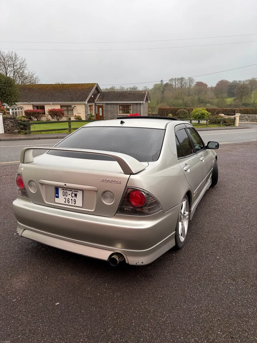 Toyota Altezza - Image 3