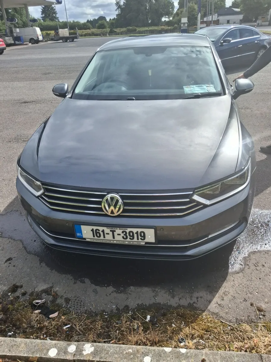 Volkswagen Passat 2016 - Image 1
