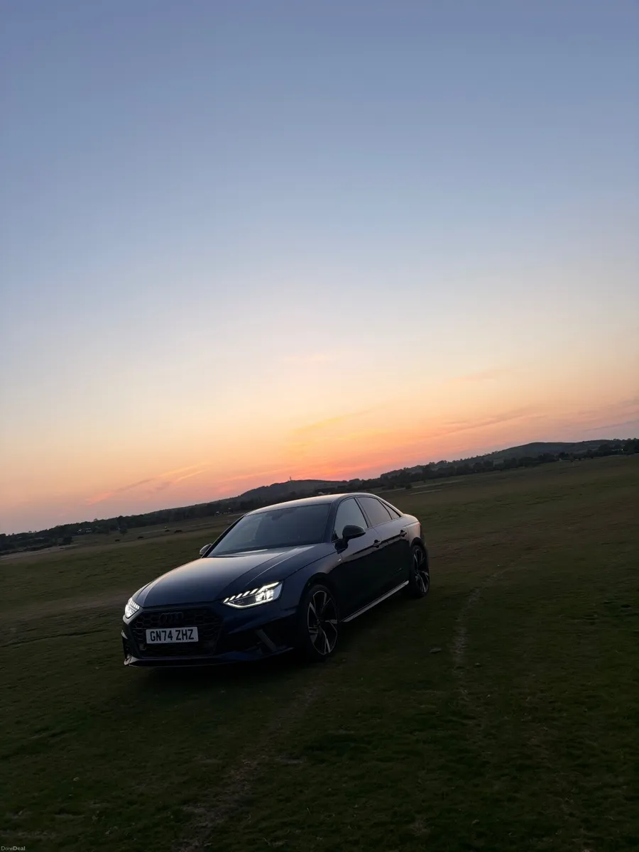 Audi A4 2024 s-line - Image 2