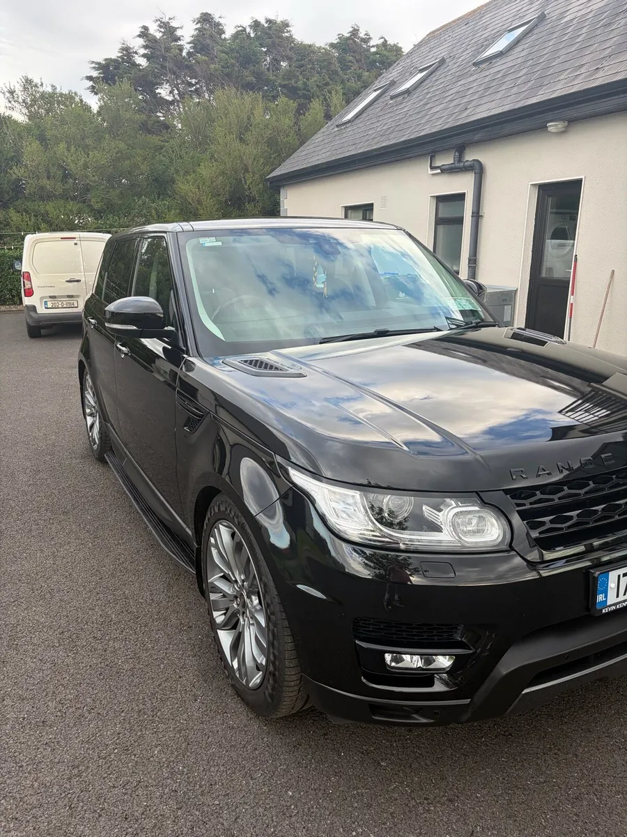 Rangerover sport 3.0SDV6 7 seater - Image 2