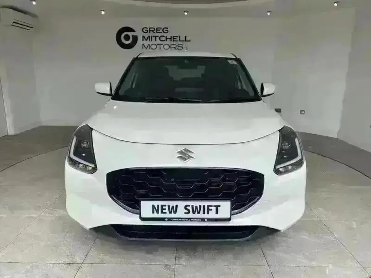 Suzuki Swift 1.2 Mild Hybrid Motion 5dr - Image 3