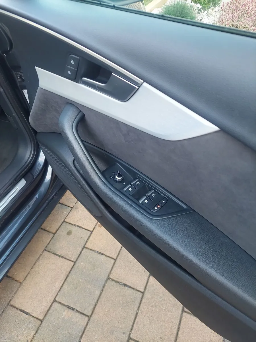 Audi A4 2016 - Image 3