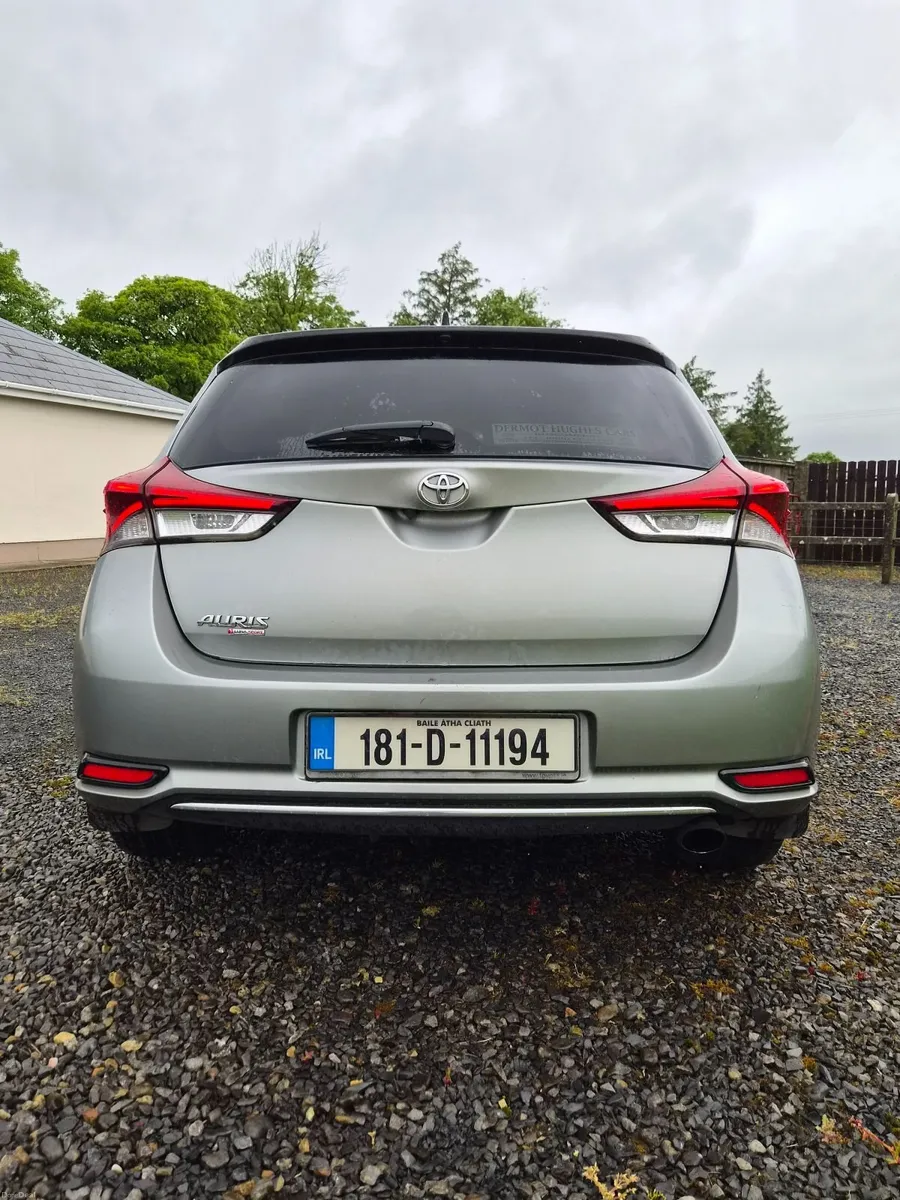Toyota Auris 2018 LUNA - Image 2