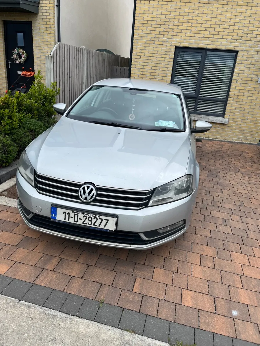 Volkswagen Passat 2011 - Image 1