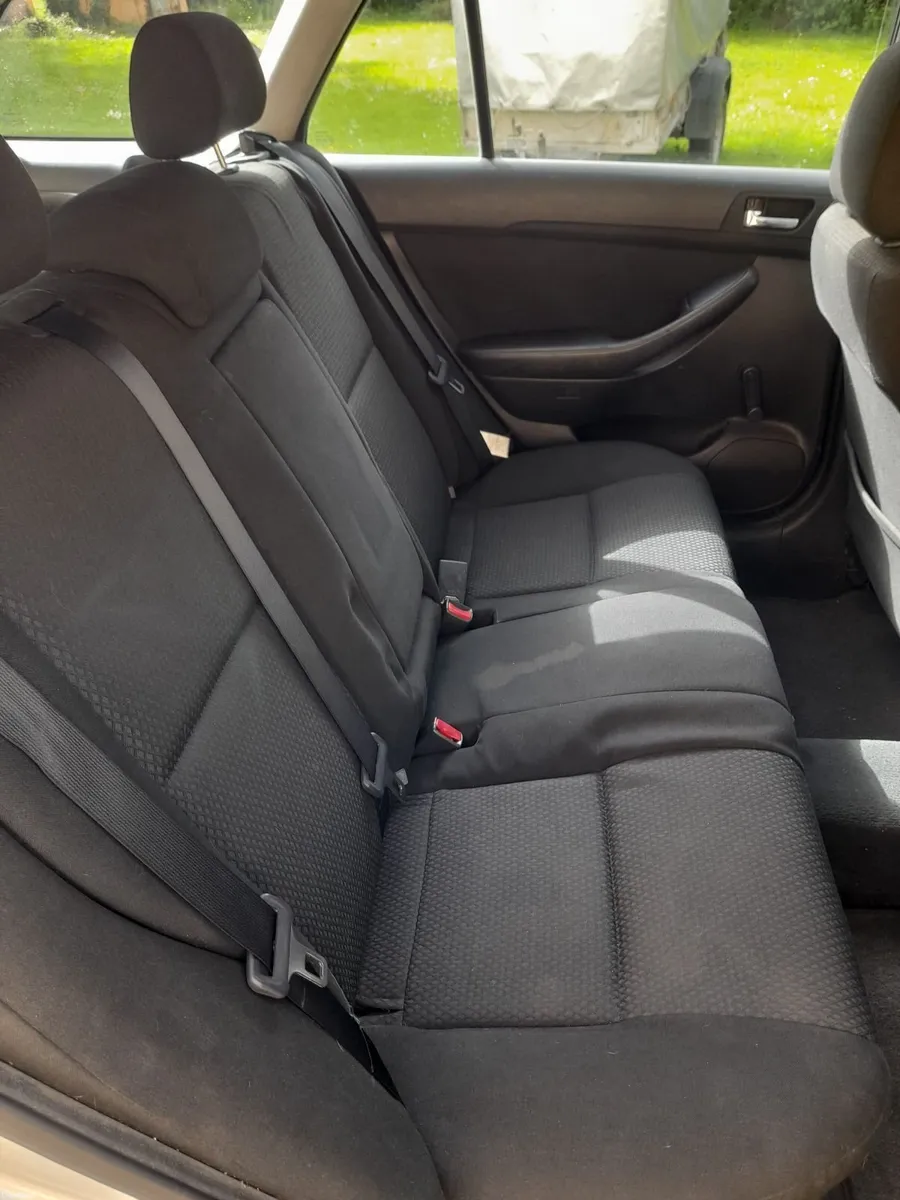 Toyota Avensis 2006 - Image 5