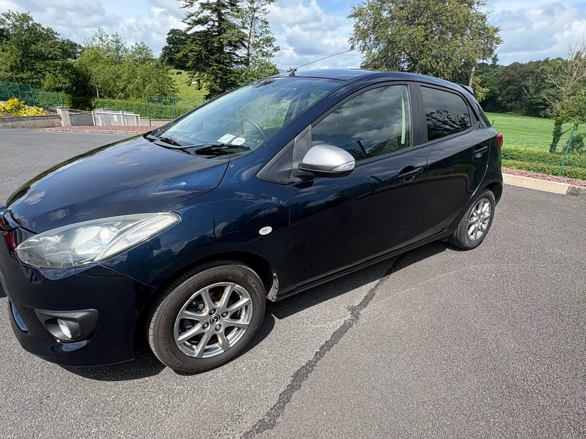 2013 Mazda Demio Automatic. SMART KEY - Image 4