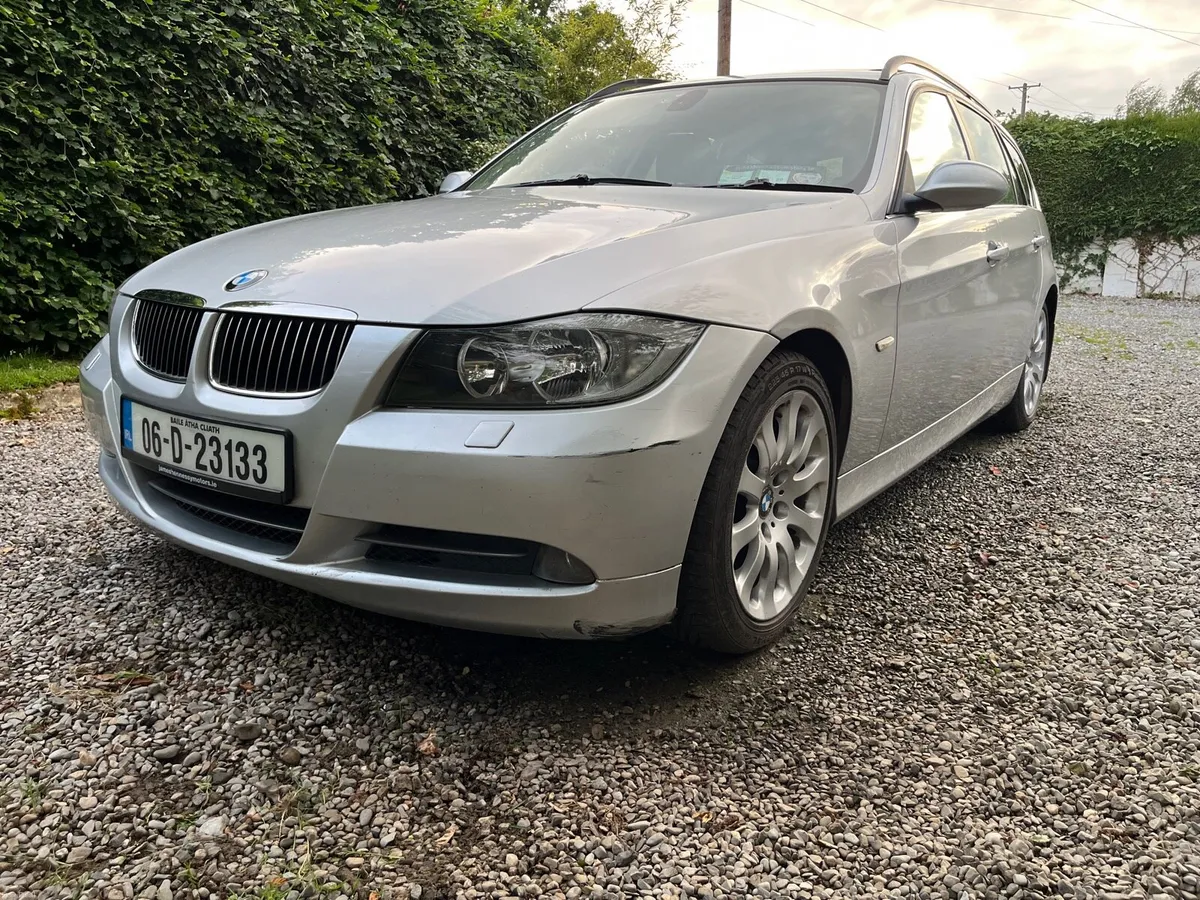 BMW 330i touring - Image 2