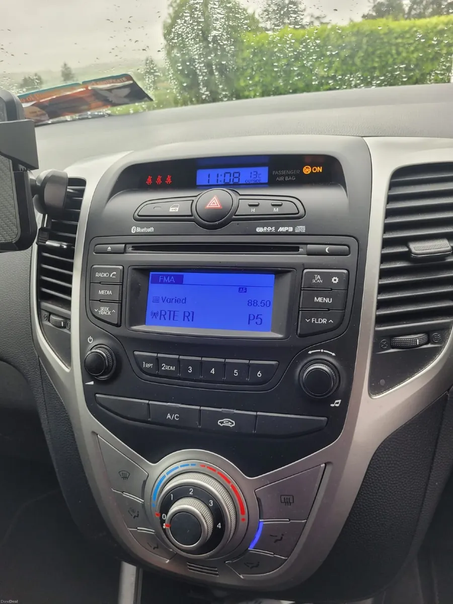 Spotless Hyundai ix20 Deluxe 2019 - Image 6