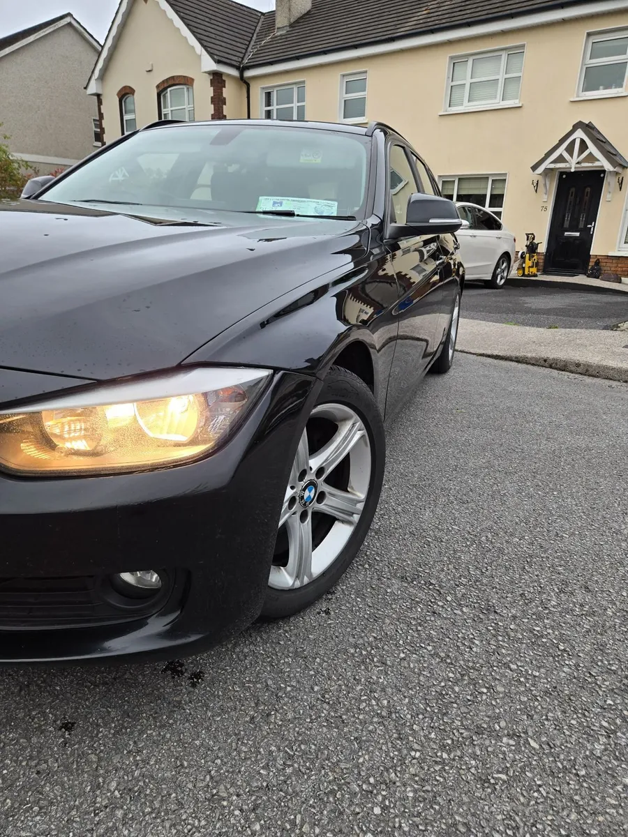 142 316d estate. NCT, tax and new chain. - Image 3