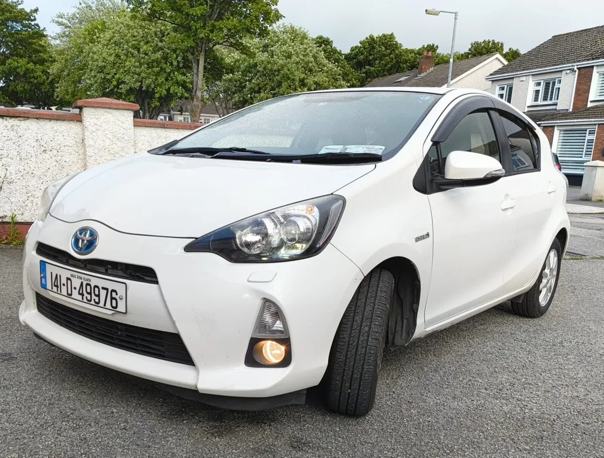 Toyota Aqua 2014 White Automatic Hybrid 1.5L - Image 2