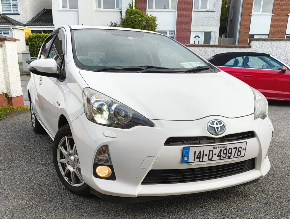 Toyota Aqua 2014 White Automatic Hybrid 1.5L - Image 1