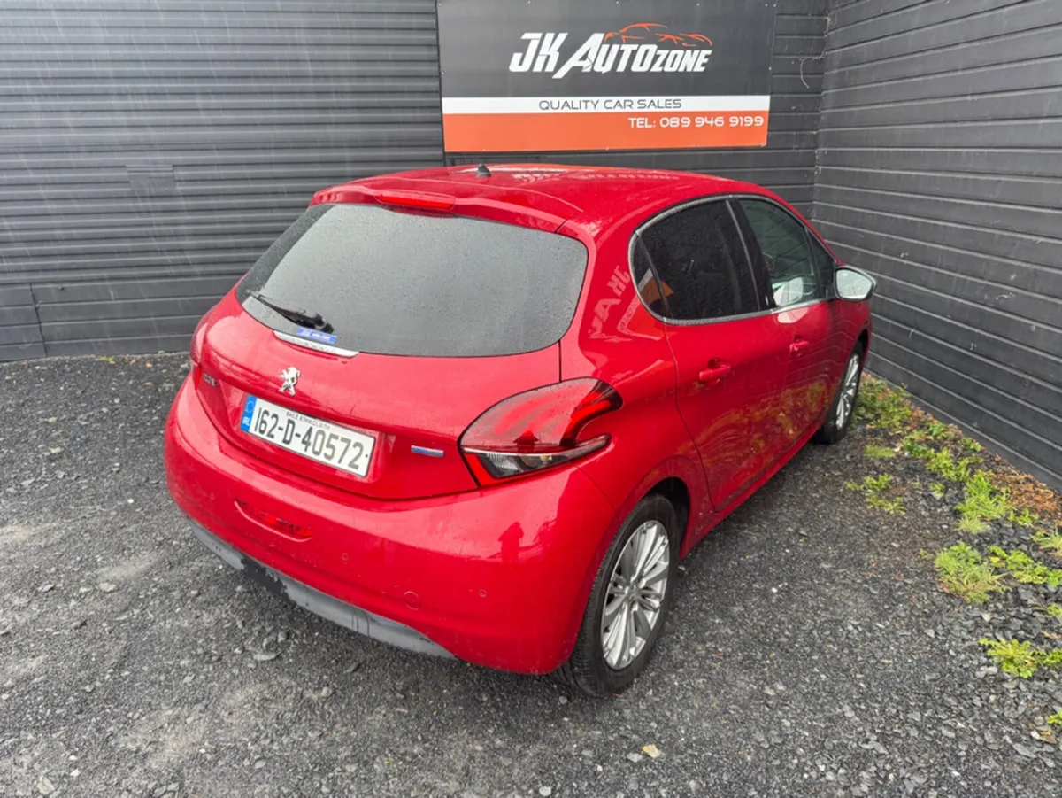 Peugeot 208 1.2 ACTIVE AUTO - Image 4